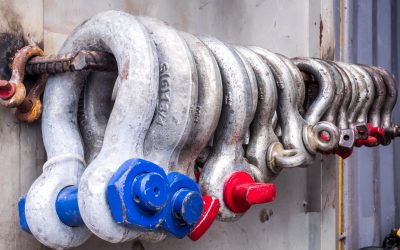 Store of chain block and shackles in side container door.